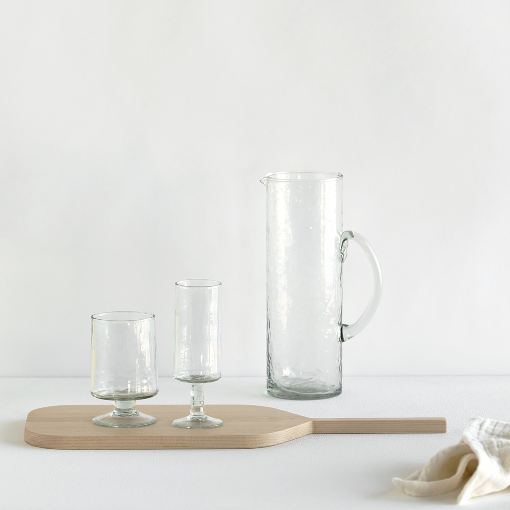 Jug Hammered Transparent