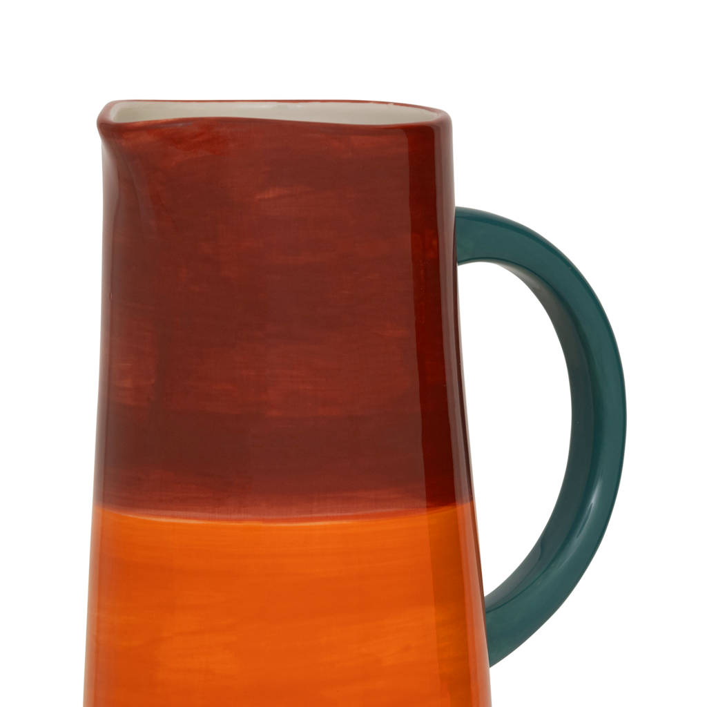 LINDA. x UNC jug color blocking