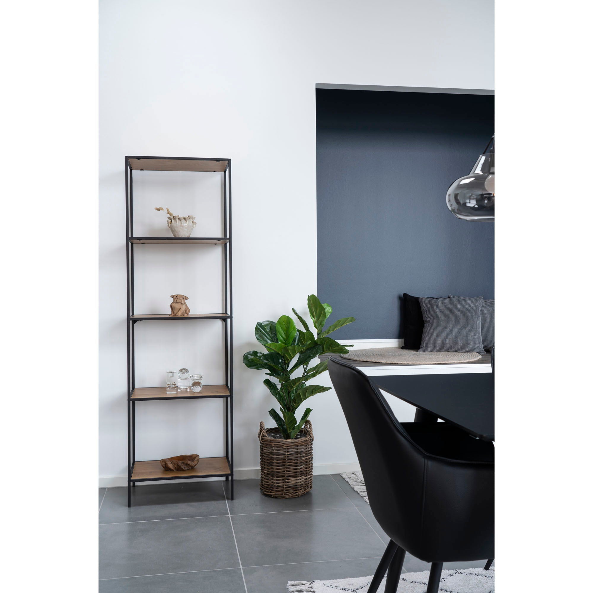 Vita Shelf - Shelf with black frame and 5 oaklook shelves 51x36x170 cm