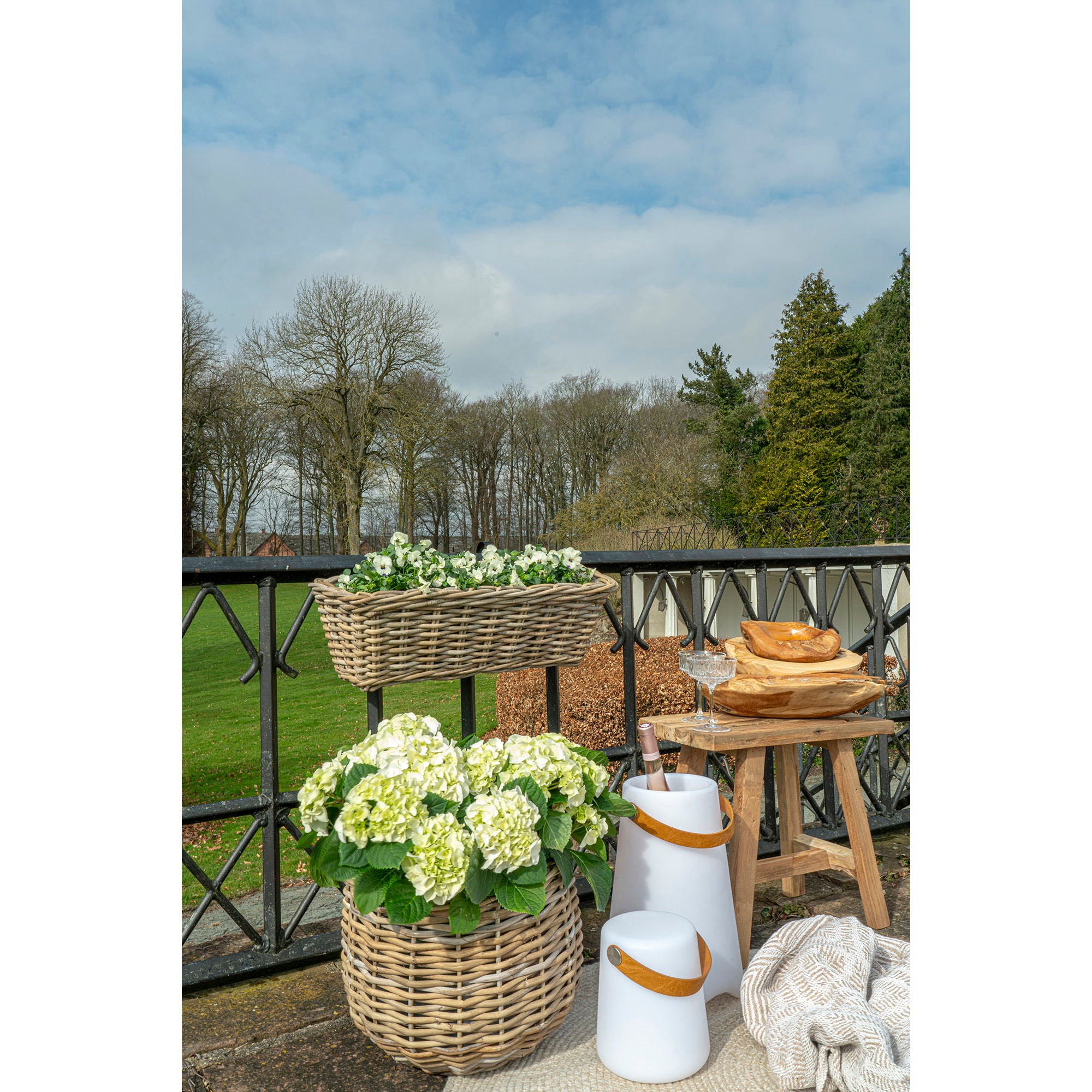 Bristol LED Wine cooler - Wine cooler with strap, white, rechargeable