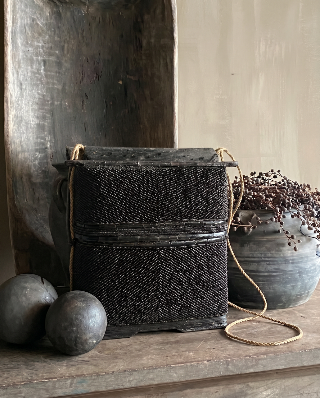 The Beaded Treasure Chest - Black
