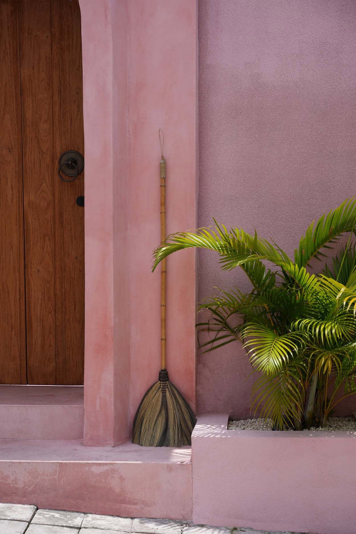 De Grote Bezem - Naturel Zwart