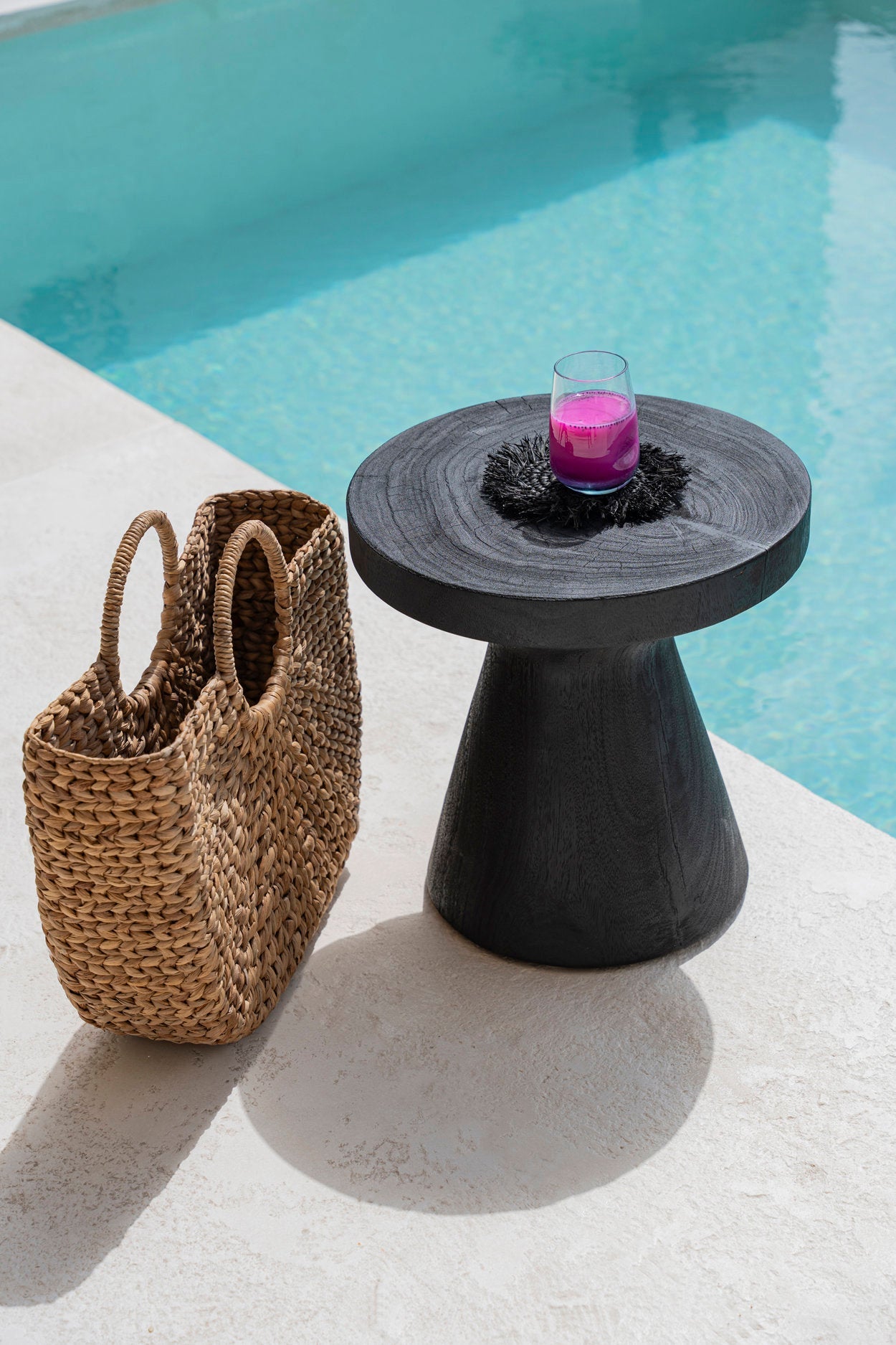 The Gravity Side Table - Black