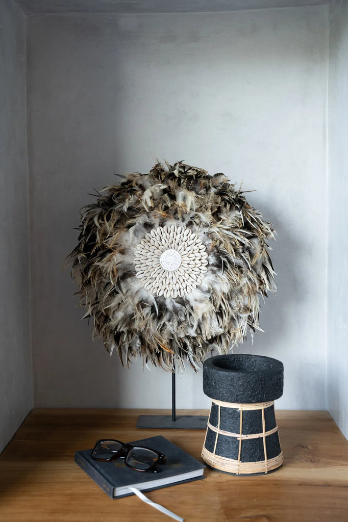 De Coastal Juju op Stand - Decoratie - Grijs Bruin Bazar Bizar