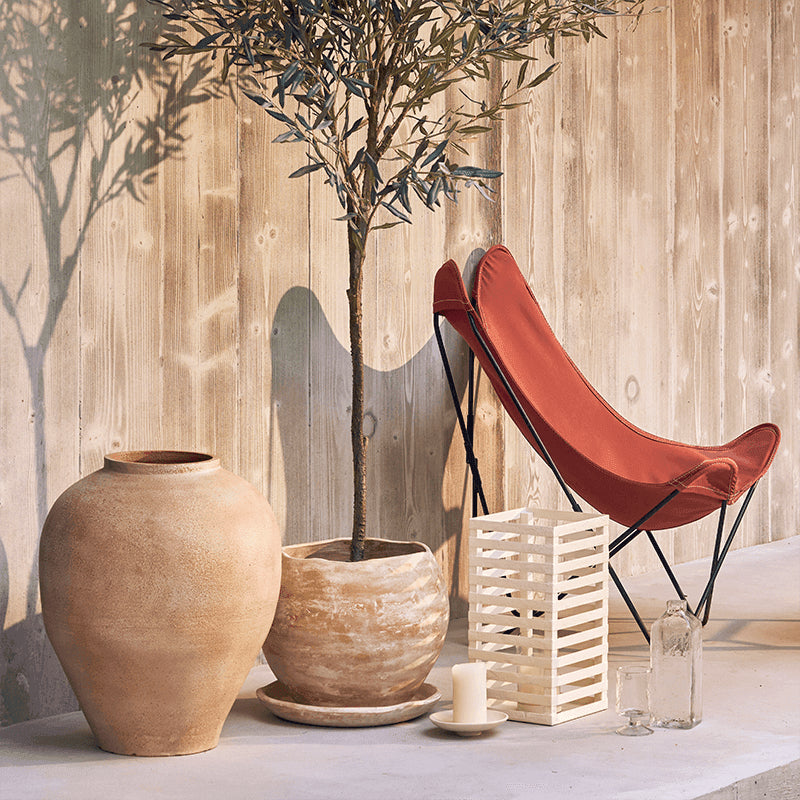 Outdoor hurricane Vela