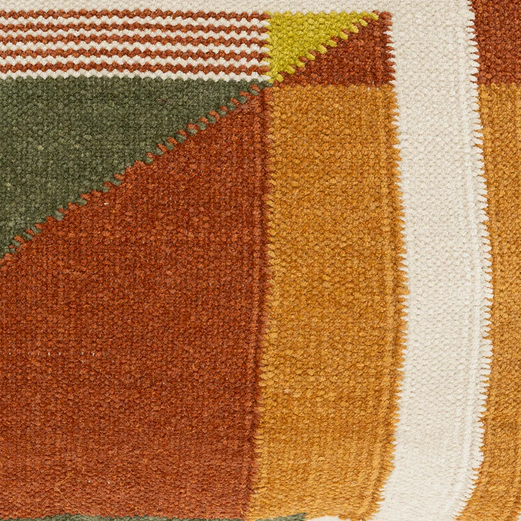 Cushion Blythe