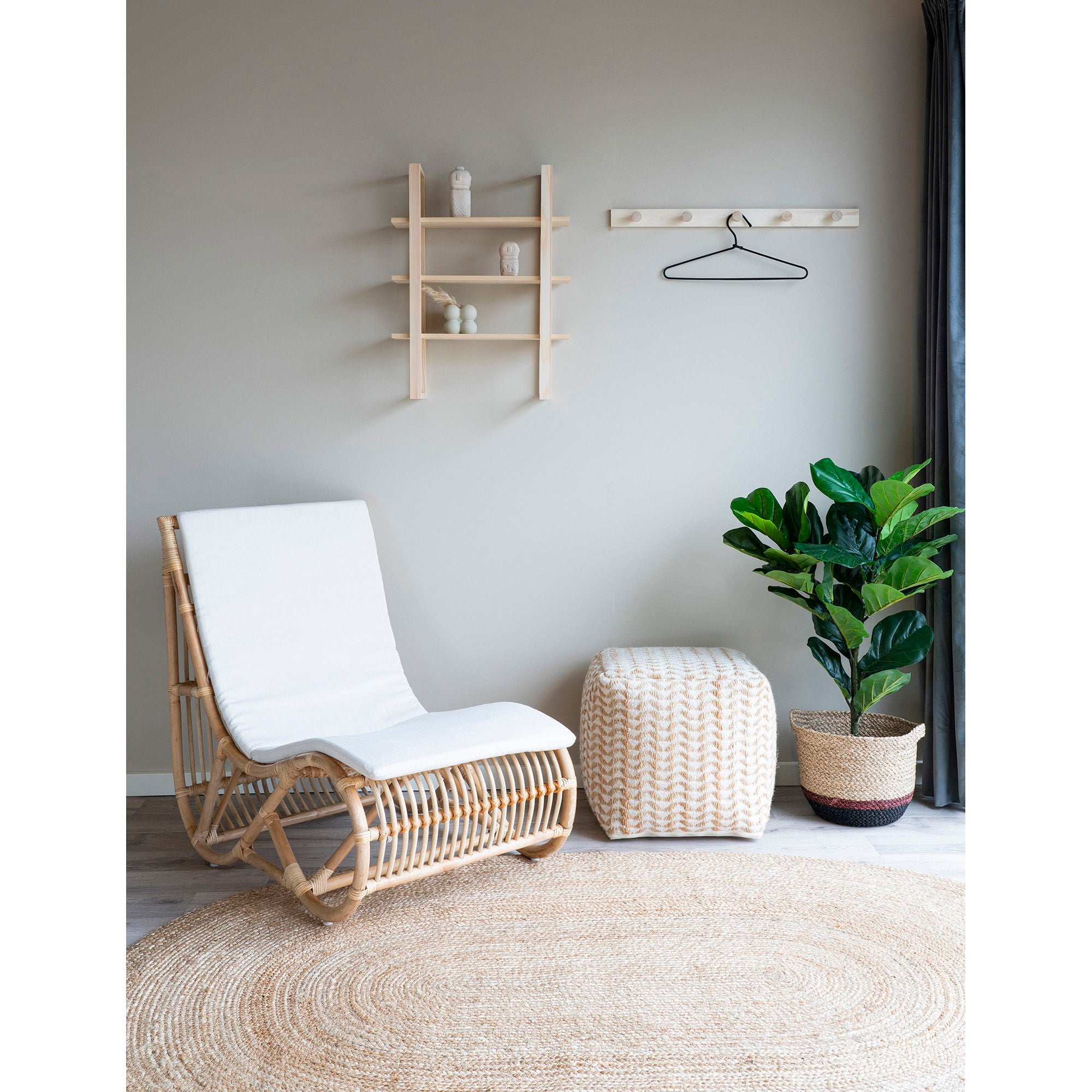 Vapi Pouf - Pouf, hand woven, natural/ivory, 40x40 cm