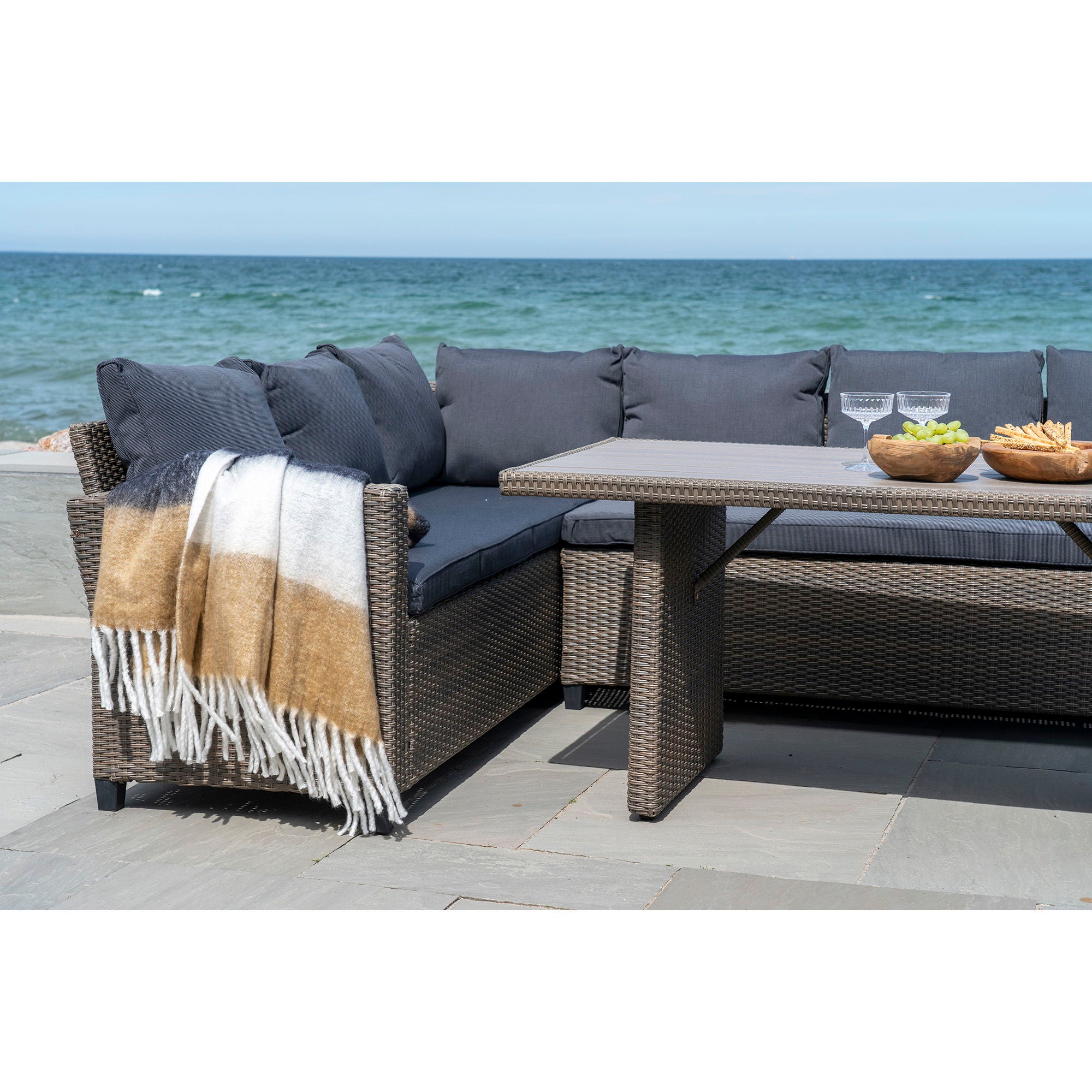 Sintra Blanket - Blanket in black/white/brown acrylic 170x130 cm