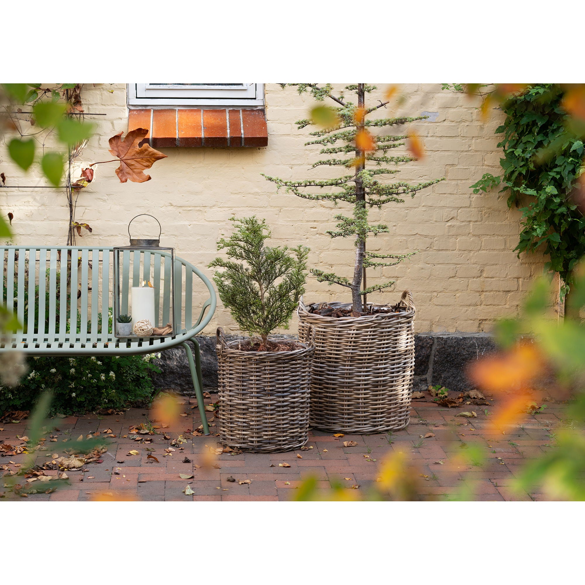 Indo Baskets - 2 round baskets in kubu with plastic inside