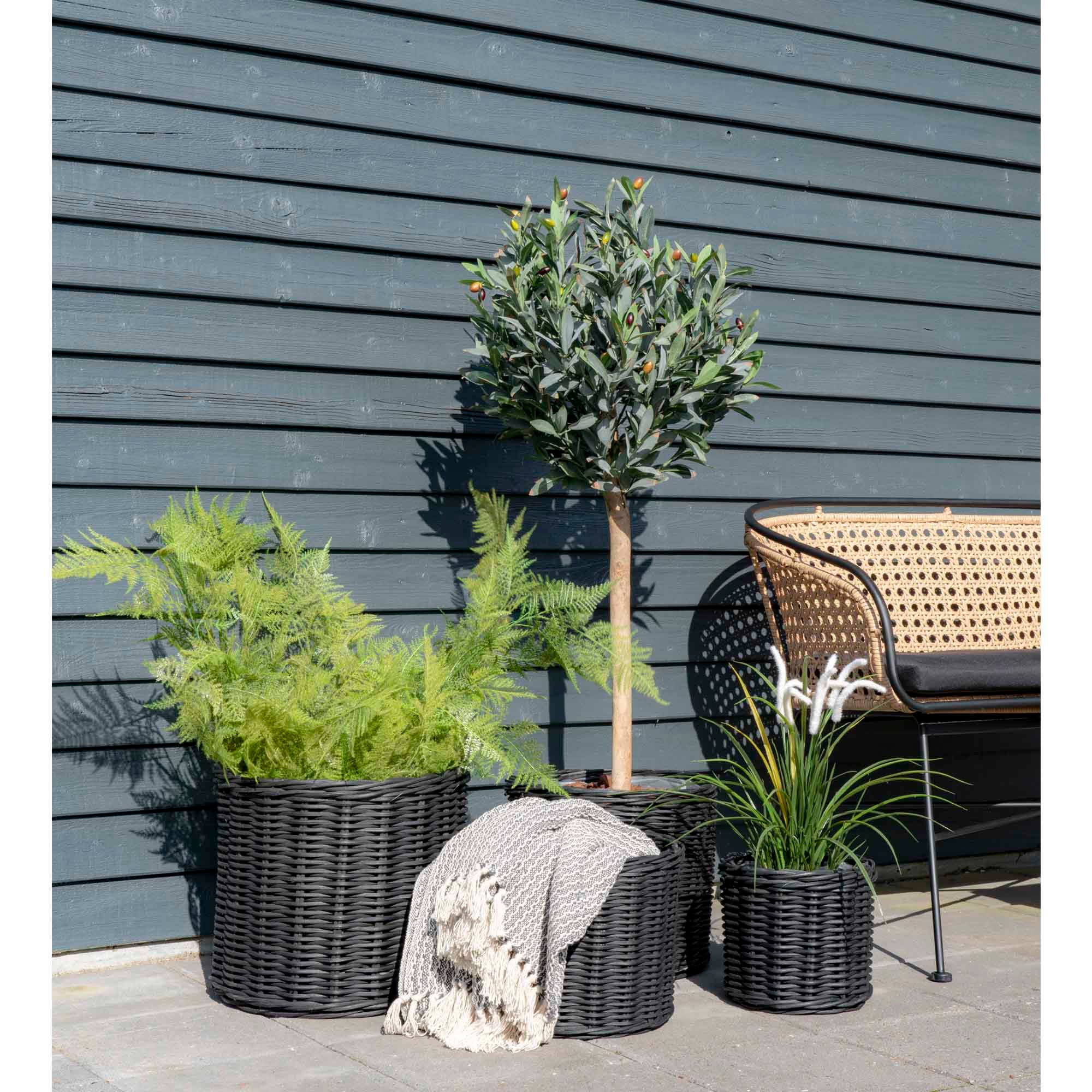 Bogor Baskets - 4 round baskets in black with plastic inside