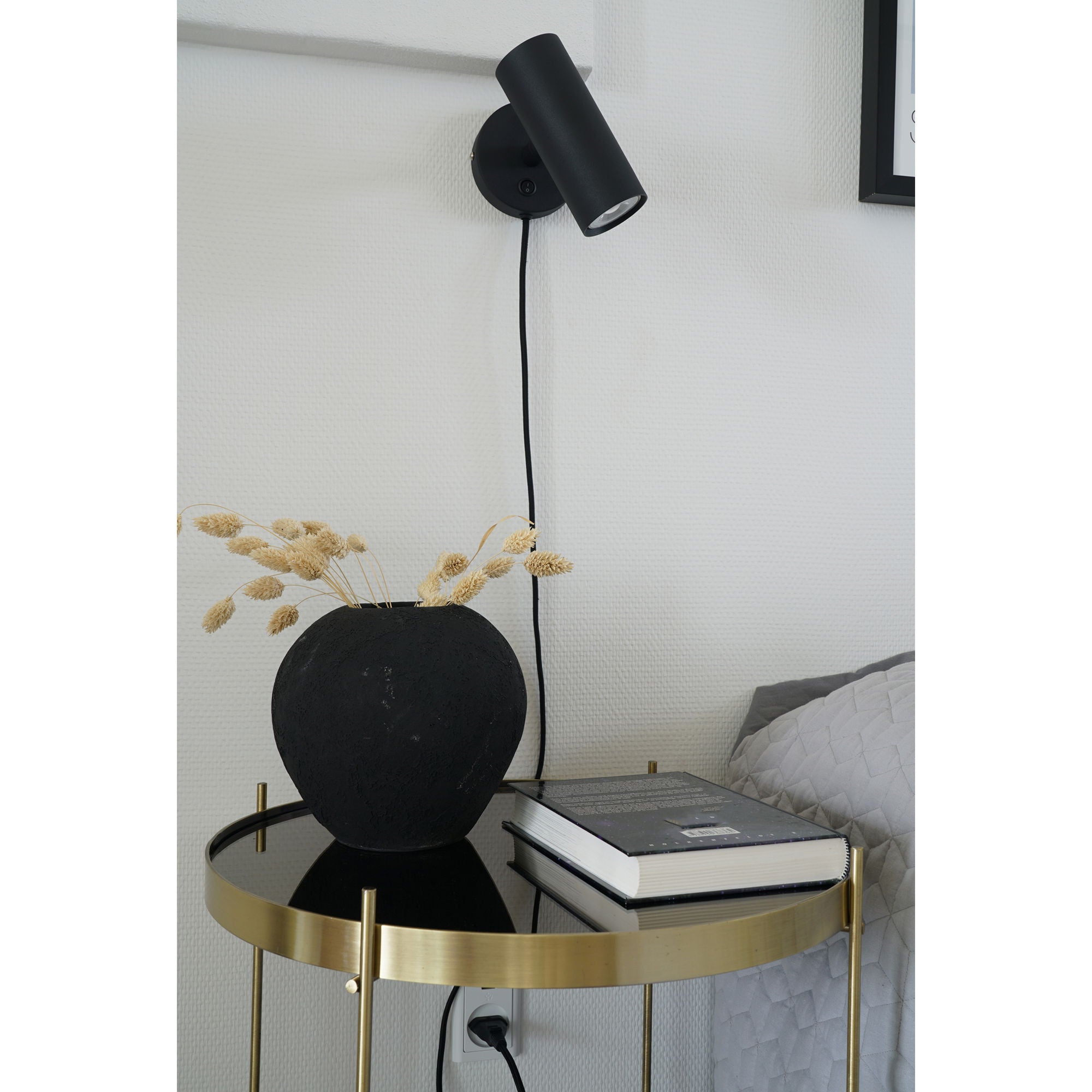 Paris Wall Lamp - Lamp in black with a 190 cm fabric cord Bulb: GU10/5W LED IP20