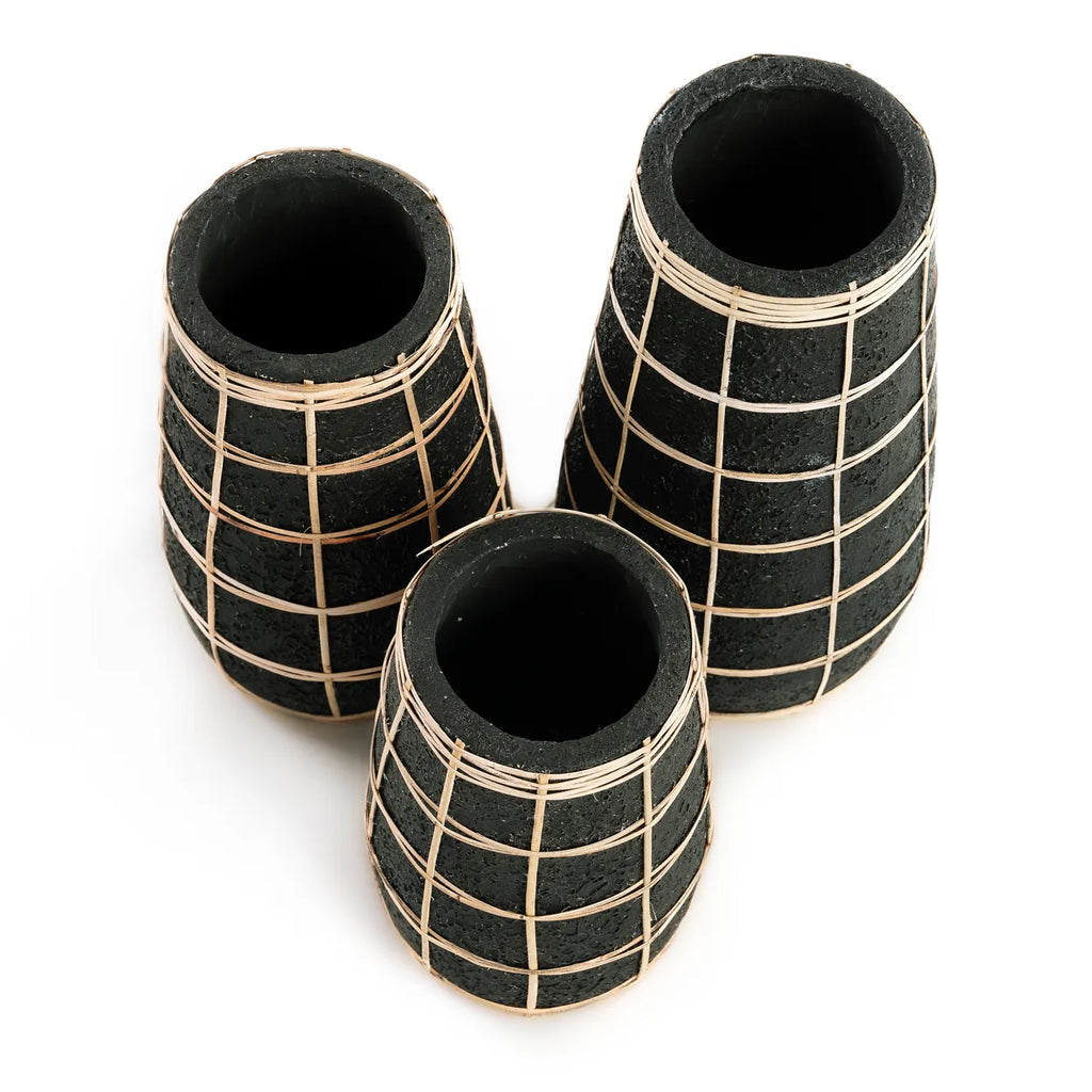 The Cutie Vase - Black Natural - S