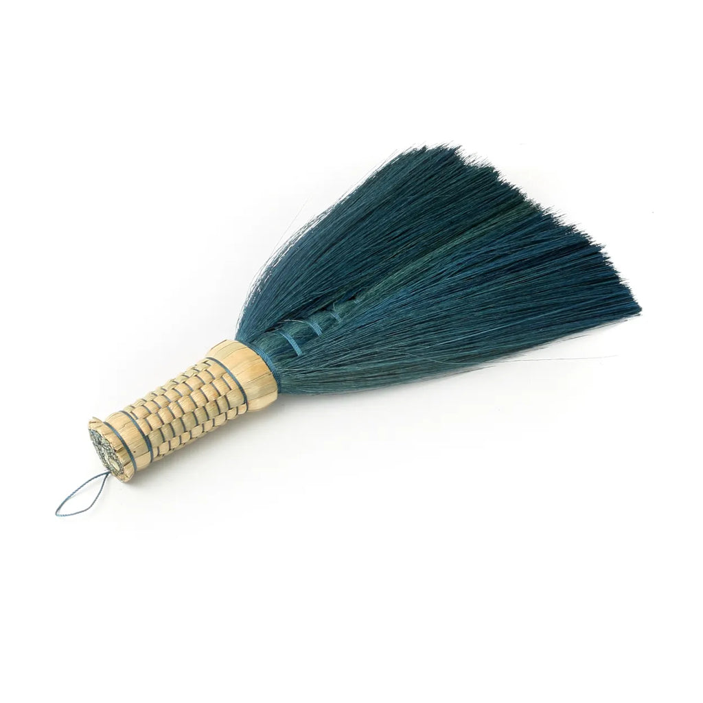 The Sweeping Hand Sweeper - Turquoise