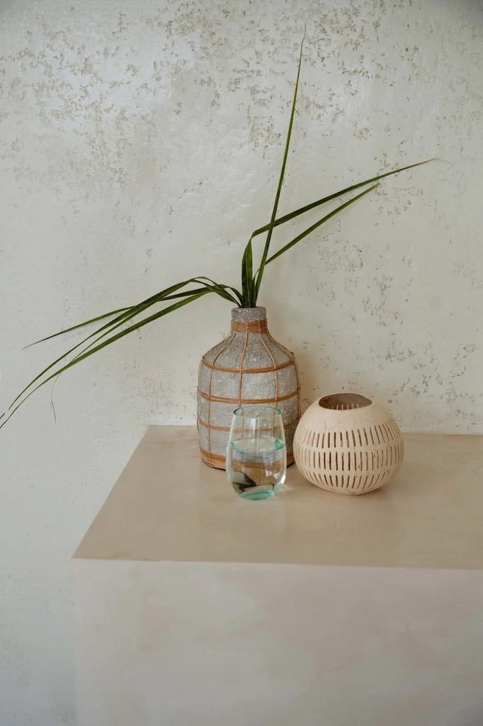 The Whoopy Vase - Concrete Gray Natural - L